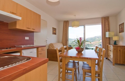 Trebas Condominio | Appartement ensoleillé et cosy avec balcon / terrasse | Endroit paisible