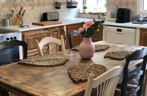 Euzet-les-Bains Otro | Appartement en Plein Cœur du Domaine Viticole