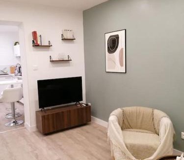 Meze Apartamento | Appartement en plein centre à 100m du port