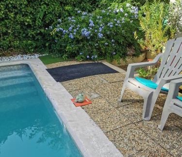 Mazargues Casa | APPARTEMENT EN SOUS SOL DE VILLA avec accès jardin et piscine