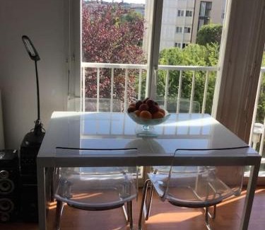 Rueil-Malmaison Apartamento | Appartement entier résidence calme à Rueil- Proche Paris