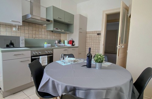 Belfort Apartamento | Appartement entier 92 m2, 3 chambres et 1 salon, proche centre ville, parking