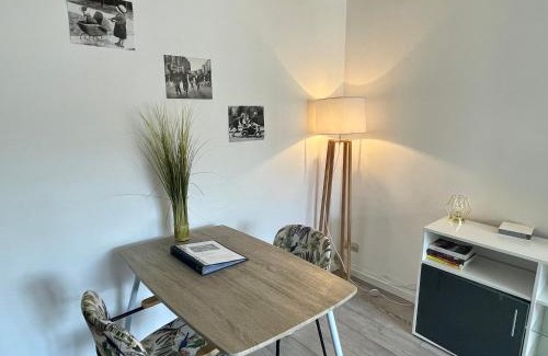 Moissac Apartamento | Appartement entier Moissac centre 30 m2 calme avec cour intérieure pour vélos à 50m du marché de Moissac
