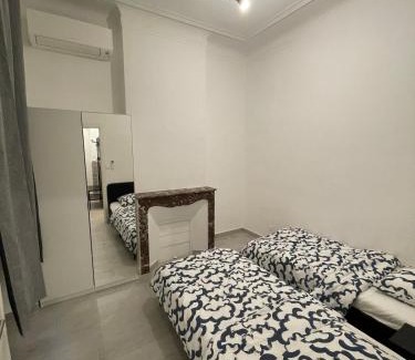 Saint-Lazare Apartamento | Appartement entier T3 beau volume 1er étage