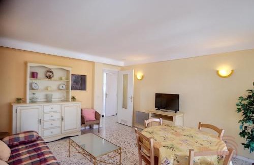 Lamalou-les-Bains Apartamento | Appartement F2 avec Wifi, ascenseur près des Thermes - FR-1-451-139