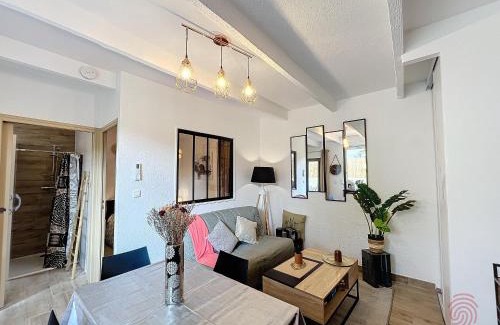 Lamalou-les-Bains Apartamento | Appartement F2 Climatisé avec Terrasse à 100m des Thermes et du Centre de Lamalou-les-Bains - FR-1-451-201