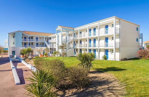 Chateau-d'Olonne Condominio | Apartamento familiar | Accès Piscine Extérieure!