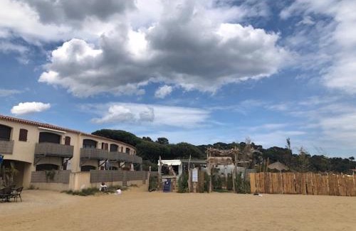 La Croix-Valmer Apartamento | Appartement face à la mer
