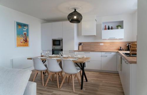 Malo-les-Bains Apartamento | Appartement face mer à Malo avec parking privé