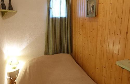 Areches Apartamento | Appartement familial à Arêches-Beaufort - 6 pers, 3 chambres, terrasse, piscine, proche ski et village - FR-1-342-166