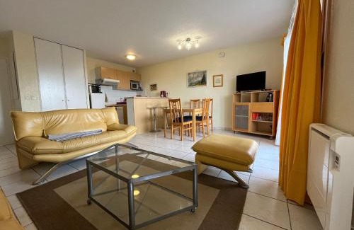 Publier Apartamento | Appartement familial avec piscine, wifi et parking - FR-1-498-104