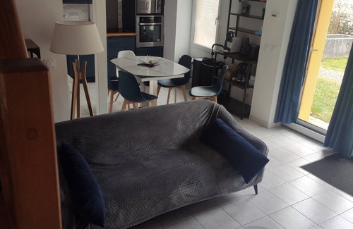Bagneres-de-Bigorre Apartamento | Appartement 4 en Triplex, Jardin, Cœur de Ville, au Calme, Jusqu'à 9 Couchages