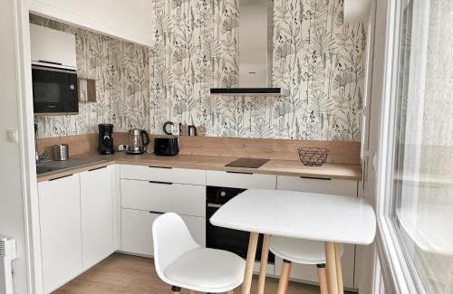 Cherbourg-en-Cotentin Apartamento | Appartement lumineux avec balcon et parking