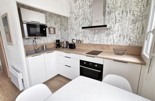 Cherbourg-en-Cotentin Apartamento | Appartement lumineux avec balcon et parking