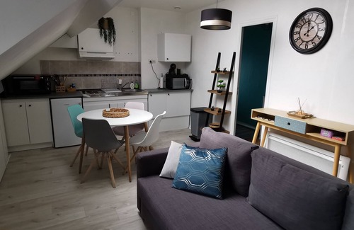 Donville-les-Bains Apartamento | Appartement Cosy, 300m de la mer