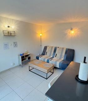 La Celle-sous-Gouzon Apartamento | Appartement avec terrace à Juvignac