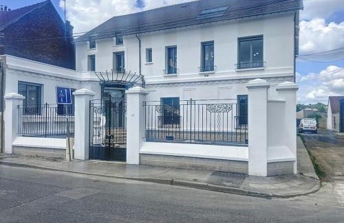 Margny-les-Compiegne Apartamento | Appartement neuf proche gare