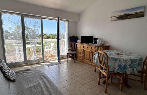 Noirmoutier-en-l'Ile Apartamento | Appartement cosy en centre-ville avec balcon, parking et à 10 min des plages - 4 couchages - FR-1-224B-196
