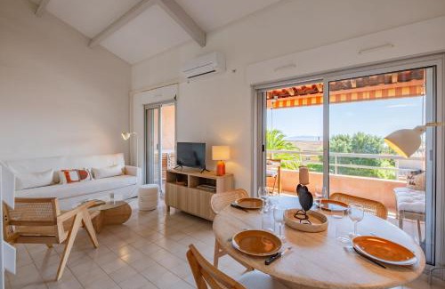Rayol-Canadel-sur-Mer Apartamento | Appartement Rayol-Évasion vue mer - Welkeys