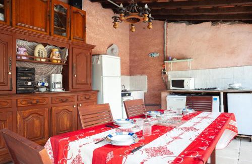 Roquefort-la-Bedoule Apartamento | Appartement Avec Piscine Et Cuisine