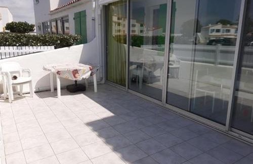Saint-Hilaire-de-Riez Apartamento | Appartement 2 pièces avec terrasse et véranda, à 200 m de la plage, commerces et pistes cyclables - FR-1-324A-22