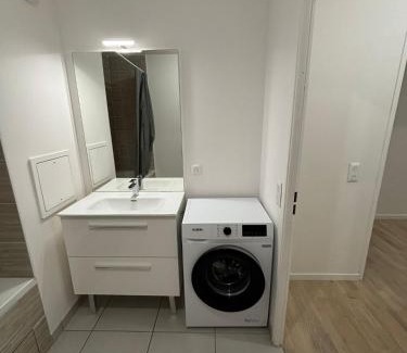 La Varenne Saint-Hilaire Apartamento | APPARTEMENT ST MAUR DES FOSSES proche quai de la Marne