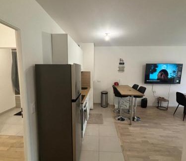 La Varenne Saint-Hilaire Apartamento | APPARTEMENT ST MAUR DES FOSSES proche quai de la Marne