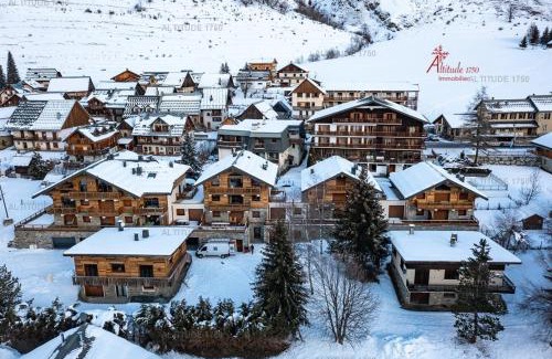 Saint-Sorlin-d'Arves Apartamento | Appartement neuf et spacieux au cœur du village avec sauna