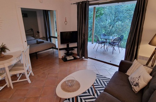 Saumane-de-Vaucluse Apartamento | Appartement AU Domaine DU Golf DE L'isle SUR LA Sorgue