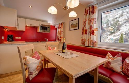 Pettneu am Arlberg Apartamento | Appartement Habicher