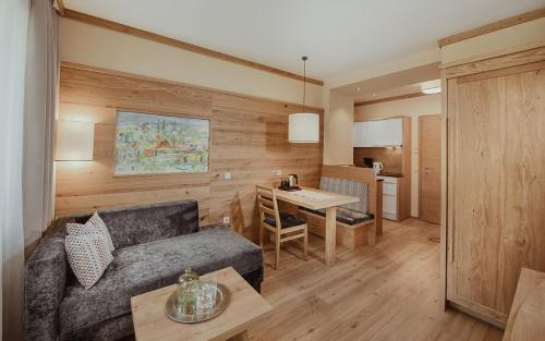 Bad Hofgastein Apartamento | Appartement Hotel Panorama-im Bademantel direkt in die Alpentherme