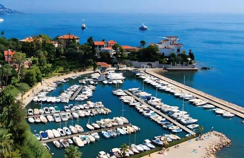 Beaulieu-sur-Mer Apartamento | Appartement idéalement situé proche bord de mer