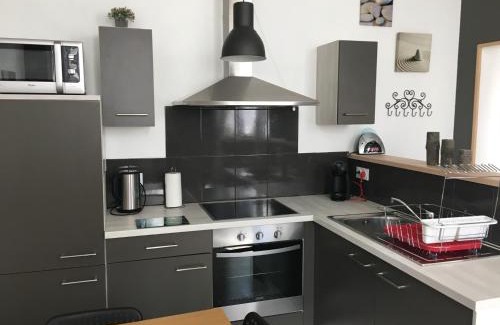 Givet Apartamento | Appartement impeccable en centre ville