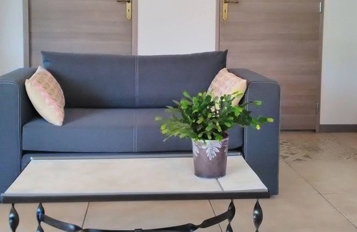 Alleins Apartamento | Appartement Indépendant Dans Villa en Provence