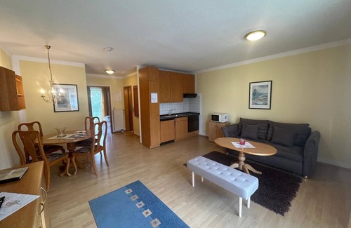 Kotzting Apartamento | Apartamento incluido diariamente entrada gratuita a la AQACUR completa.