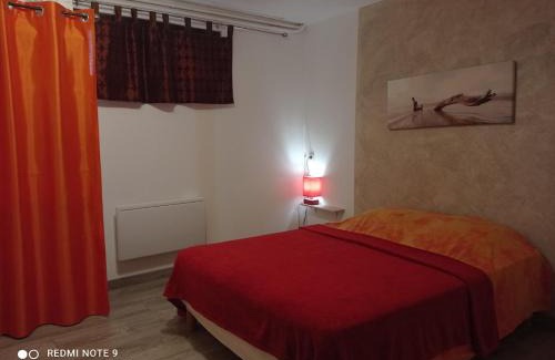 Laroque-des-Alberes Apartamento | Appartement, jardin, piscine, à 15 minutes mer et Espagne