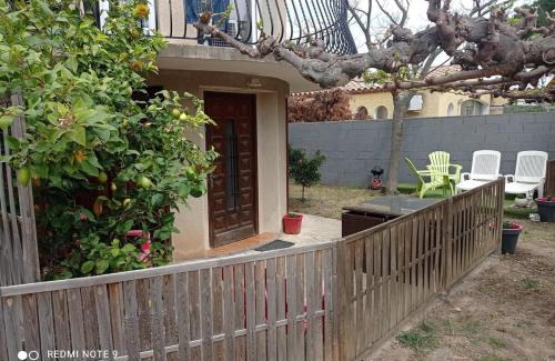 Laroque-des-Alberes Apartamento | Appartement, jardin, piscine, à 15 minutes mer et Espagne