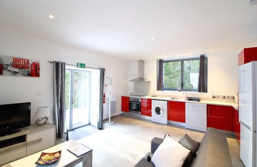 Sallanches Apartamento | Apartamento-Moderno-Baño Privado-Vista al rio-Jorasse