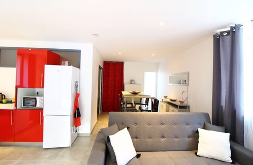 Sallanches Apartamento | Apartamento-Moderno-Baño Privado-Vista al rio-Jorasse