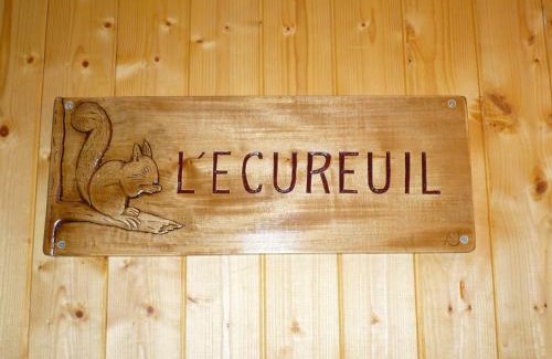 Les Carroz-d'Araches Apartamento | Appartement L'Ecureuil 8 pers -Prox pistes et centre village-