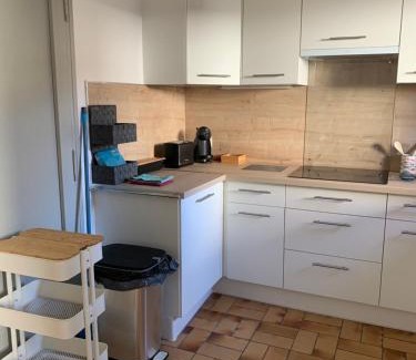 Gruissan Apartamento | Appartement la corde a linge Gruissan village avec terrasses