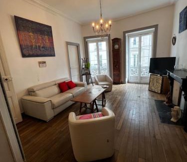 Nantes Centre Apartamento | Appartement Lafayette, au cœur du quartier Decré