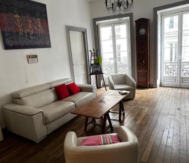 Nantes Centre Apartamento | Appartement Lafayette, au cœur du quartier Decré