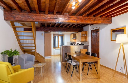 Cremieu Apartamento | Apartamento-Apartamento-Baño en la habitacion-Vista a la Ciudad