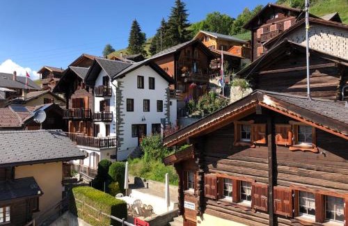 Saint-Martin Apartamento | Appartement "Le Ver Luisant" à Saint-Martin, Val d'Hérens, Valais