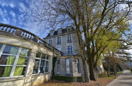 Besancon Apartamento | Studio Courbet-Apartamento-De Lujo-Baño con ducha-Vista al Parque