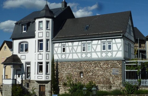Hoehr-Grenzhausen Apartamento | Appartement Lilie - 2-bettwohnung - Apartments im Château D'esprit