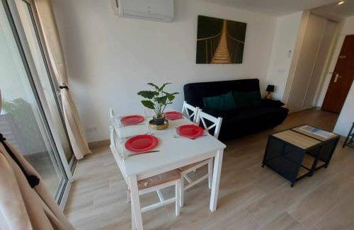 Le Grau-dʼAgde Apartamento | Appartement lumineux rénové proche plage, climatisé, 5 couchages, parking inclus - FR-1-423-188