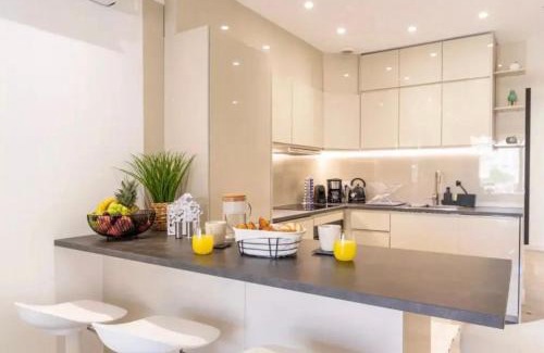 Cannes City Centre Apartamento | Appartement luxueux 110m collé au prestigieux hôtel le MARTINEZ