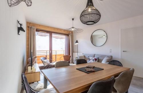 Plagne Centre Apartamento | Appartement moderne 3 pièces à Plagne Centre, balcon sud, proche pistes et commerces. - FR-1-351-125